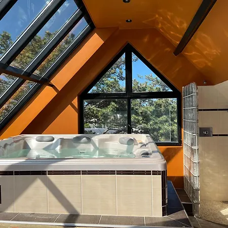 Dom wakacyjny Les Tamaris - Grande Maison De - Jacuzzi *